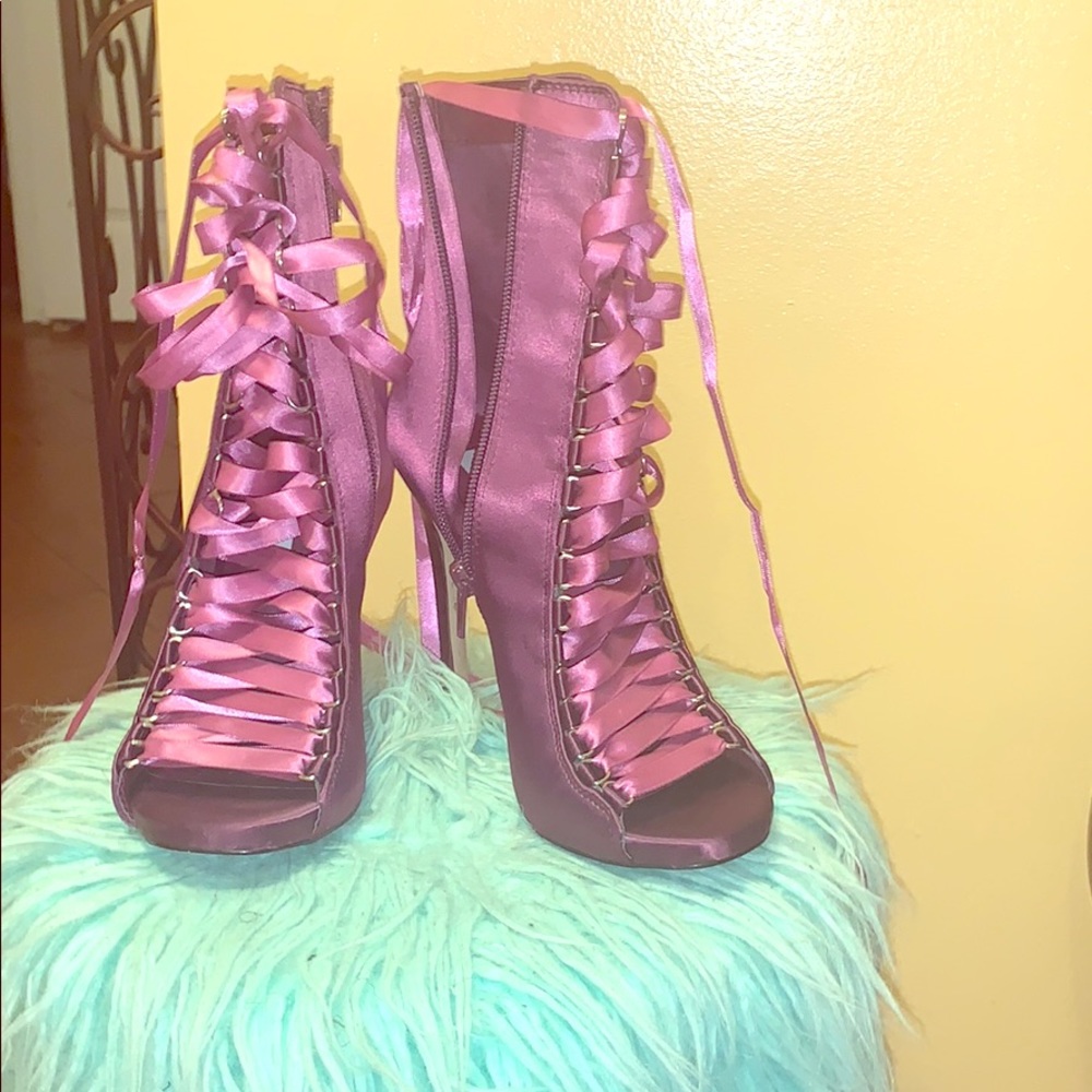 Steve Madden Fuego lace up boogie